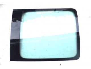 Боковое стекло заднее правое Caddy 2005