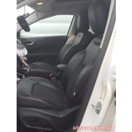 Сидіння передні (пара) Jeep Compass 2019