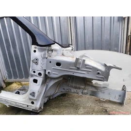 Чверть передня права Jeep Compass 2019 68370960AC