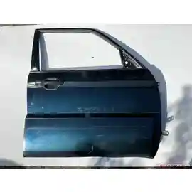 Двері передні праві Pajero Wagon 2007 5700A878