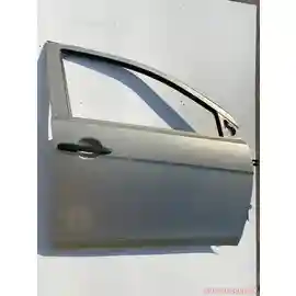 Кликните для увеличения изображения Двері передні праві Lancer X 2007 5700A558