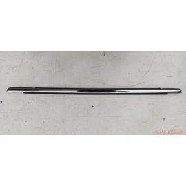 Накладка скла передньої лівої двері Ford Escape 2015-2019 CJ54S20562