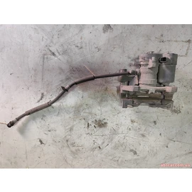 Супорт гальмівний задній правий Ford Escape 2015-2019 DG9Z2552B