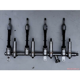 Паливна рейка Jeep Compass 22-26 68453525AB