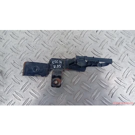 Кронштейн трубки кондиціонера Ford Escape 2013-2016 3M5H18481AB