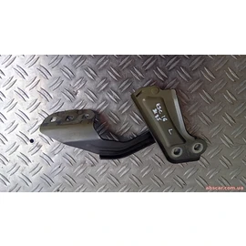 Петля капоту ліва Ford Escape 2013-2016 BM51A16801AD