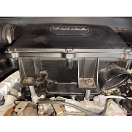 Корпус повітряного фільтра Jeep Compass 2023-2025 68567273AA